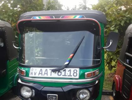 Bajaj 4 Stroke Three-wheeler for sale at Negombo