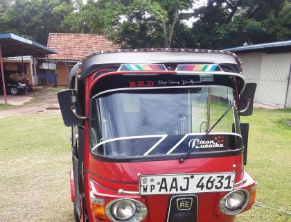 Bajaj 4 Stroke Three-wheeler for sale at Negombo