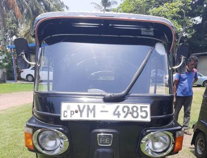 Bajaj 4 Stroke Three-wheeler for sale at Negombo