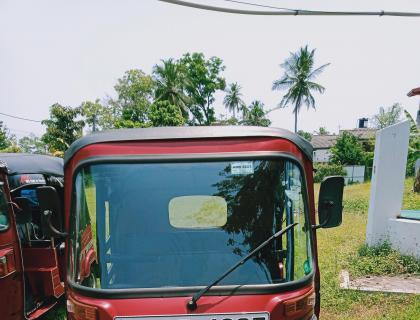 bajaj threewheeler Boralesgamuwa