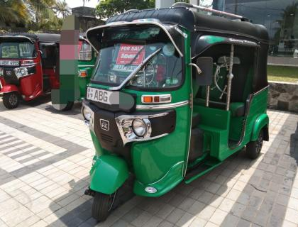 BAJAJ THREE WHEELER 2015 SALE AT AMBALANGODA