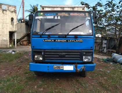 Ashok Leland lorry(CARGO) for sale at Wellampitiya