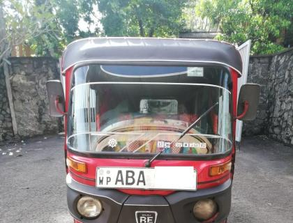 Bajaj Three Wheel for sale at Rathnapura