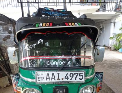 Bajaj 4 Stroke Three-wheeler for sale in Batticaloa