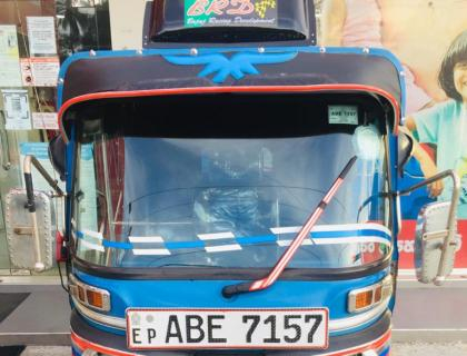 BAJAJ 4STROKE THREE WHEELER FOR SALE IN KADURUWELA