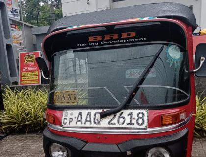 Bajaj 4 Stroke Three-wheeler for sale at Kurunegala