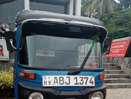 Bajaj 4 Stroke Three-wheeler for sale at Kurunegala