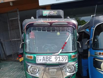 Bajaj 4 Stroke Three-wheeler for sale in Batticaloa