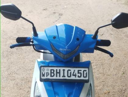 Honda Dio Scooter for sale at Kurunegala