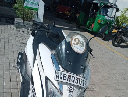 Suzuki Burgman Street Scooter for sale at Kurunegala