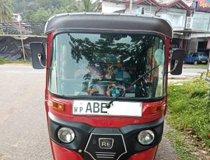 Bajaj 4 Stroke Three-wheeler for sale at Mathugama