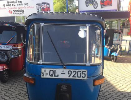 Bajaj 4 Stroke Three-wheeler for sale at Galle