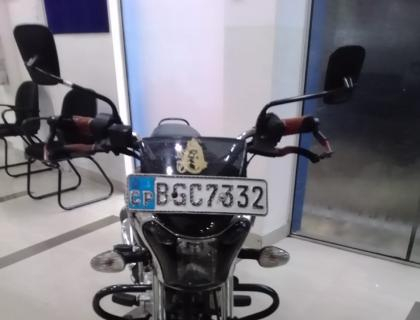 Bajaj V15 Motorcycle for sale at Riyasakwala Maligawatta