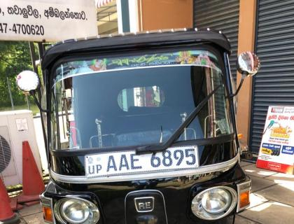 Bajaj 4 Stroke Three-wheeler for sale at Ambalantota