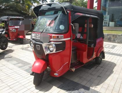 BAJAJ THREE WHEELER 2018 SALE AT AMBALANGODA