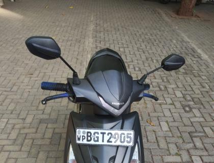 BAJAJ - HONDA DIO at RIYASAKWALA Anuradhapura