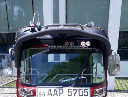 Bajaj 4 Stroke Three-wheeler for sale at RIYASAKWALA Anuradhapura
