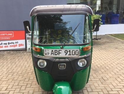 Bajaj 4 Stroke Three-wheeler for sale at RIYASAKWALA Anuradhapura