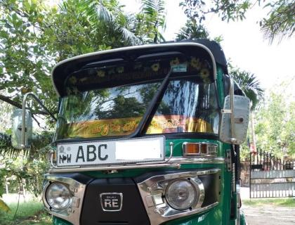 Bajaj 4 Stroke Three-wheeler for sale at Kurunegala
