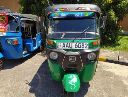 Bajaj 4 Stroke Three-wheeler for sale at Riyasakwala Ampara