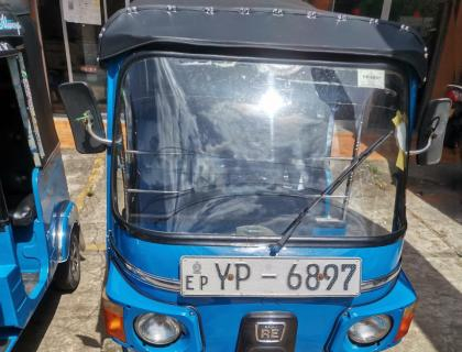 Bajaj 4 Stroke Three-wheeler for sale at trincomalee