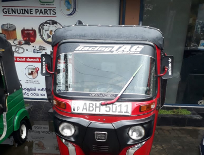 Bajaj 4 Stroke Three-wheeler for sale in Badulla