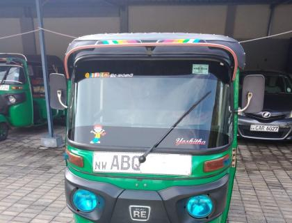 Bajaj 4S Three Wheeler for sale at Riyasakwala Kurunegala