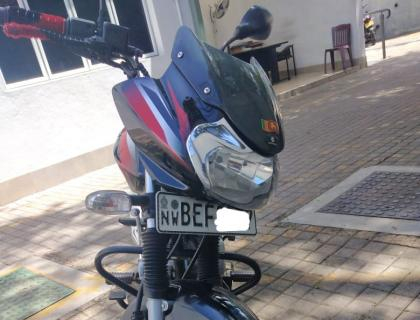 Bajaj Discover 125 for sale at Riyasakwala Kurunegala