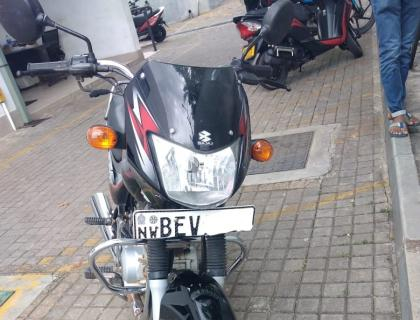 Bajaj CT100 for sale at Riyasakawla Kurunegala