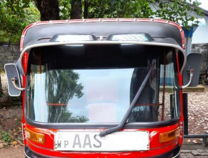 Bajaj 4 Stroke Three-wheeler for sale at Riyasakwala Bandaragama