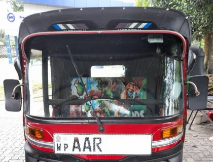 Bajaj 4 Stroke Three-wheeler for sale at Riyasakwala Bandaragama