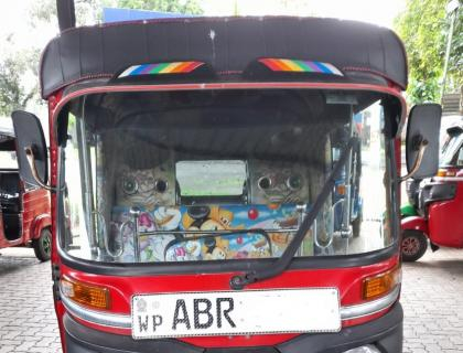 Bajaj 4 Stroke Three-wheeler for sale at Riyasakwala Bandaragama
