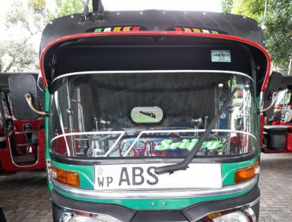 Bajaj 4 Stroke Three-wheeler for sale at Riyasakwala Bandaragama