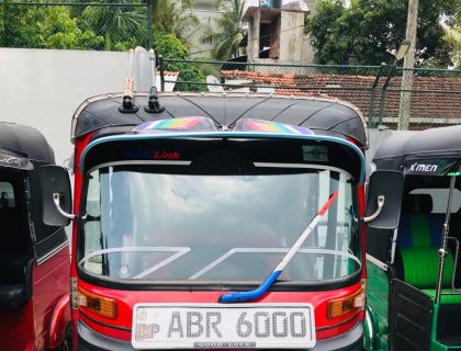 Bajaj 4 Stroke Three-wheeler for sale at Riyasakwala Kurunegala