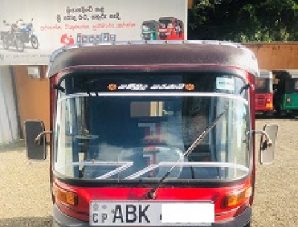 Bajaj 4 Stroke Three-wheeler for sale in Kandy