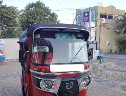 Bajaj 4S Three Wheeler for sale at Riyasakwala Kurunegala