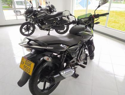 Bajaj Pulsar 150 Motorcycle for sale in Riyasakwala Ampara