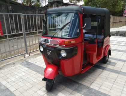 BAJAJ THREE WHEELER 2019 SALE AT AMBALANGODA