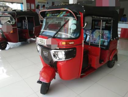 BAJAJ THREE WHEELER 2020 SALE AT AMBALANGODA