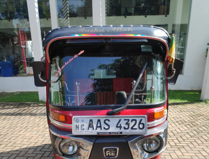 Bajaj 4 Stroke Three-wheeler for sale at RIYASAKWALA Anuradhapura