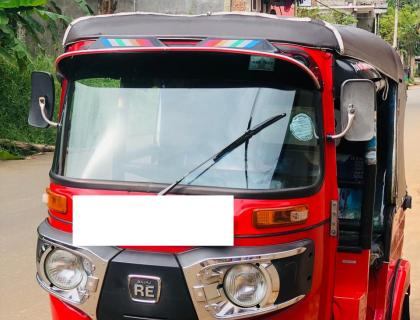 Bajaj 4S Three Wheeler for sale at Riyasakwala Kurunegala