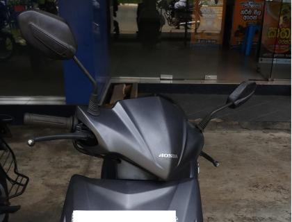 Honda Dio scooter sale at Kurunegala Riyasakwala