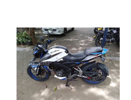 BAJAJ - PULSAR 200 NS at RIYASAKWALA Anuradhapura