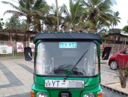 BAJAJ THREE WHEELER 2011 SALE AT AMBALANGODA