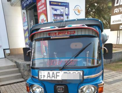 BAJAJ THREE WHEELER 2014 SALE AT AMBALANGODA