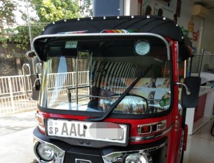 BAJAJ THREE WHEELER 2014 SALE AT AMBALANGODA