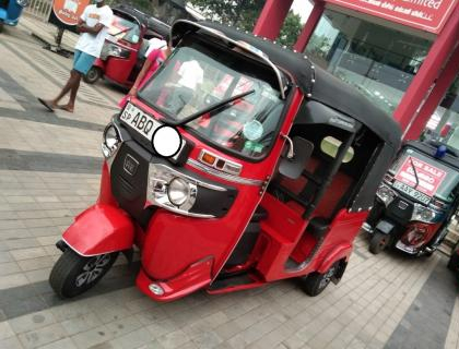 BAJAJ THREE WHEELER 2017 SALE AT AMBALANGODA