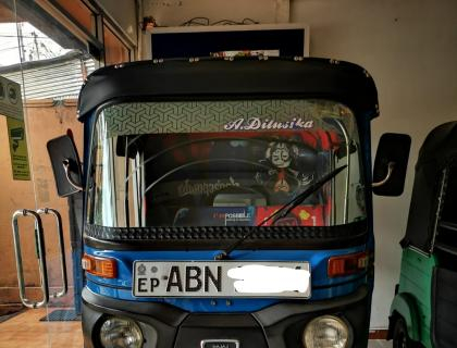 Bajaj 4 Stroke Three-wheeler for sale at trincomalee