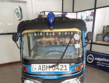 Bajaj 4 Stroke Three-wheeler for sale at trincomalee