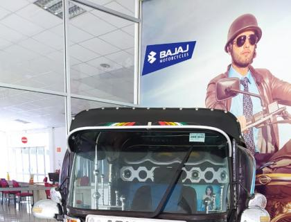 Bajaj 4 Stroke Three-wheeler for sale at Riyasakwala Ampara